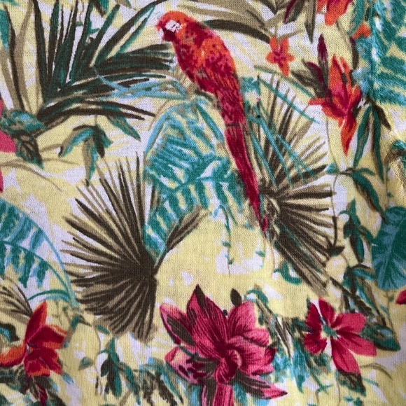 Talbots Tropical Parrot Bird Stretch Knit Blouse Short Sleeve Crew Neck, Size S - Picture 3 of 8